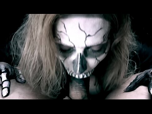 ❤️ Demon jente suger kuk med sin svarte munn og svelger cum. ❤️ Porno vk ved no.onlydesiporn.ru ❌️